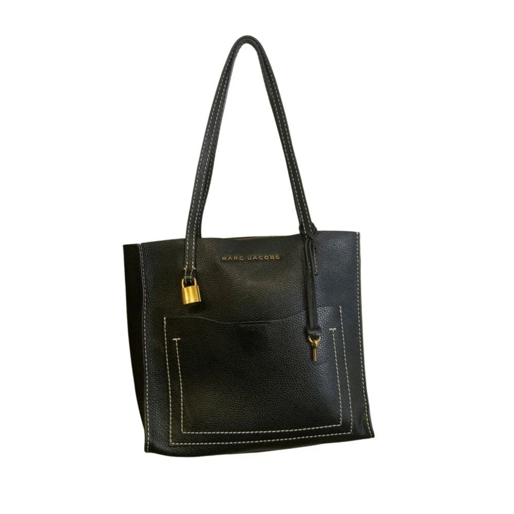 Marc Jacobs Grind T Pocket Black Leather Tote Bag